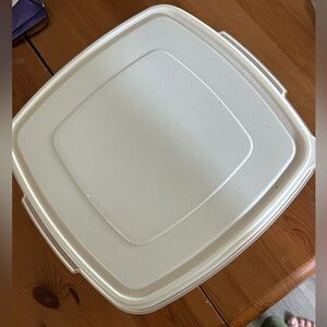 Rubbermaid Servin Saver